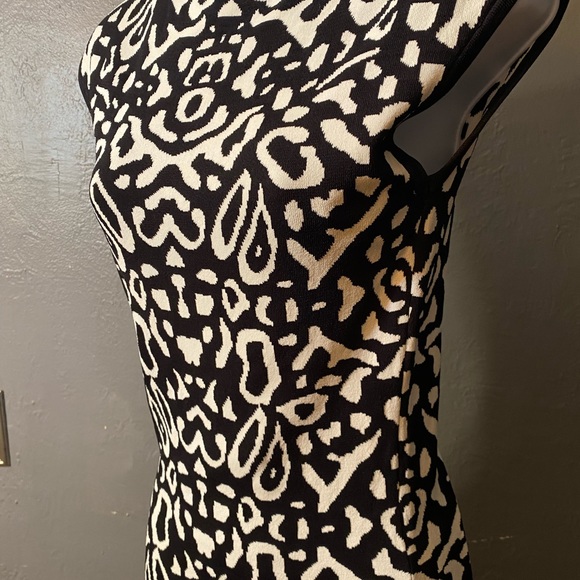 FELICITY & COCO Animal Print Jacquard Sweater Dress - Picture 15 of 16